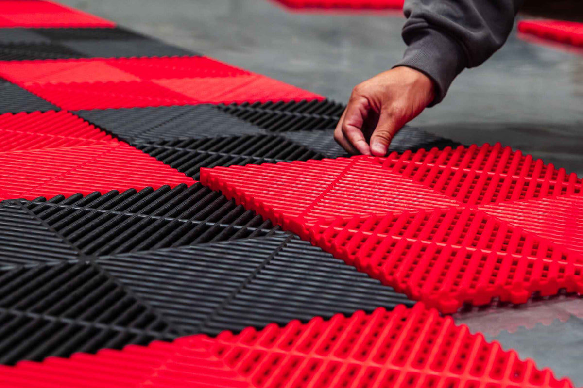 Interlocking Products 15.75" x 15.75" Interlocking Tiles