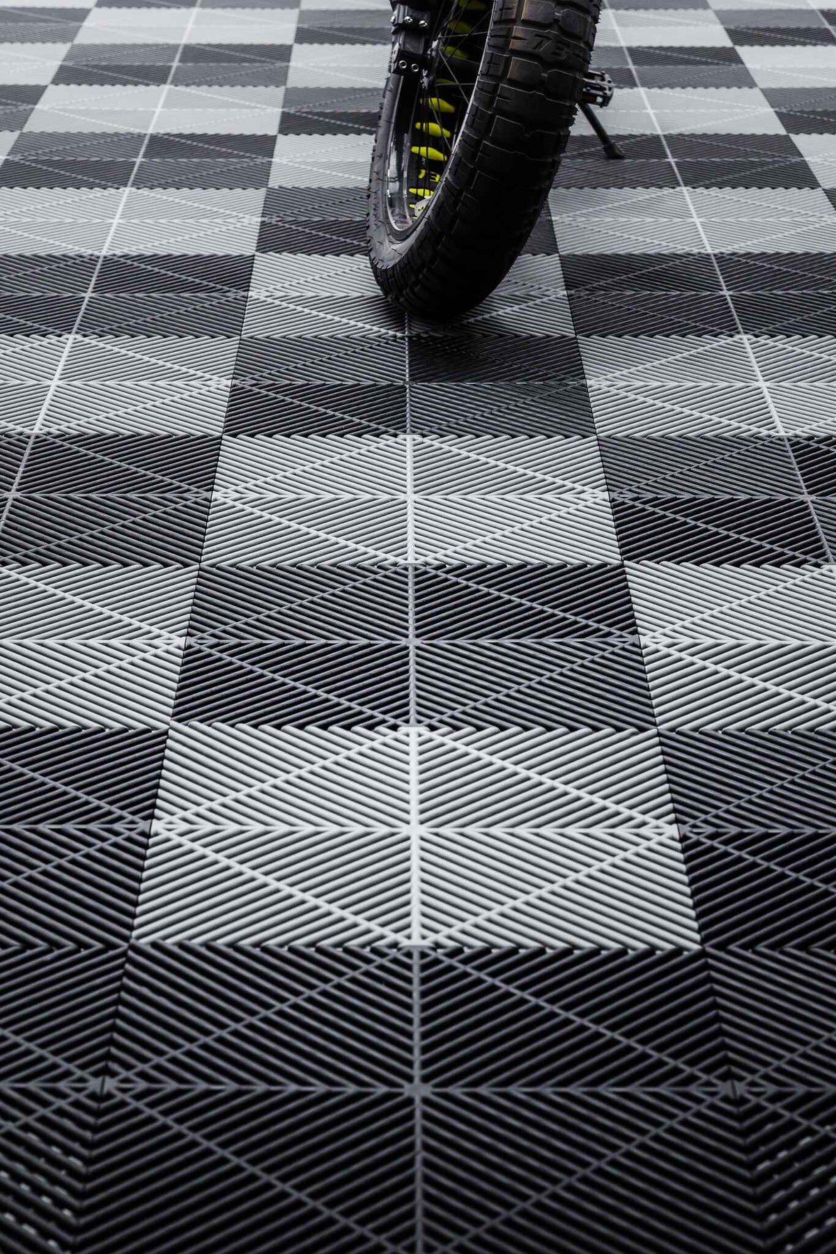 Interlocking Products 15.75" x 15.75" Interlocking Tiles