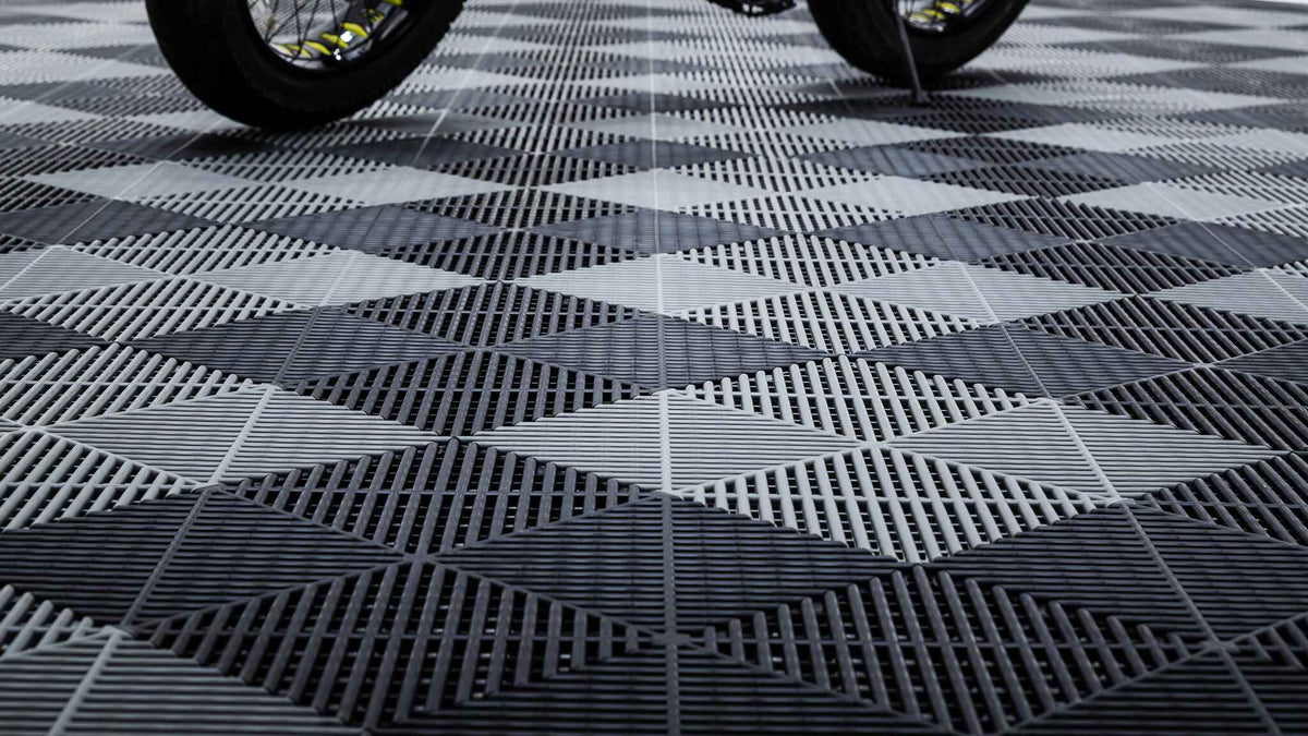 Interlocking Products 15.75" x 15.75" Interlocking Tiles