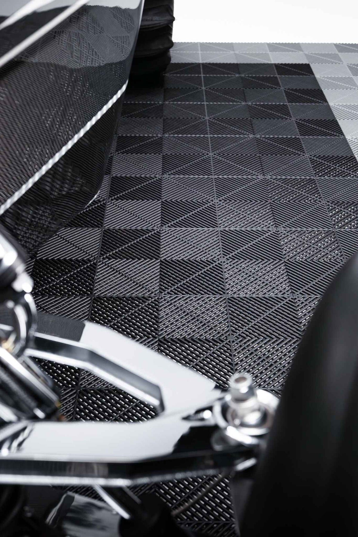 Interlocking Products 15.75" x 15.75" Interlocking Tiles