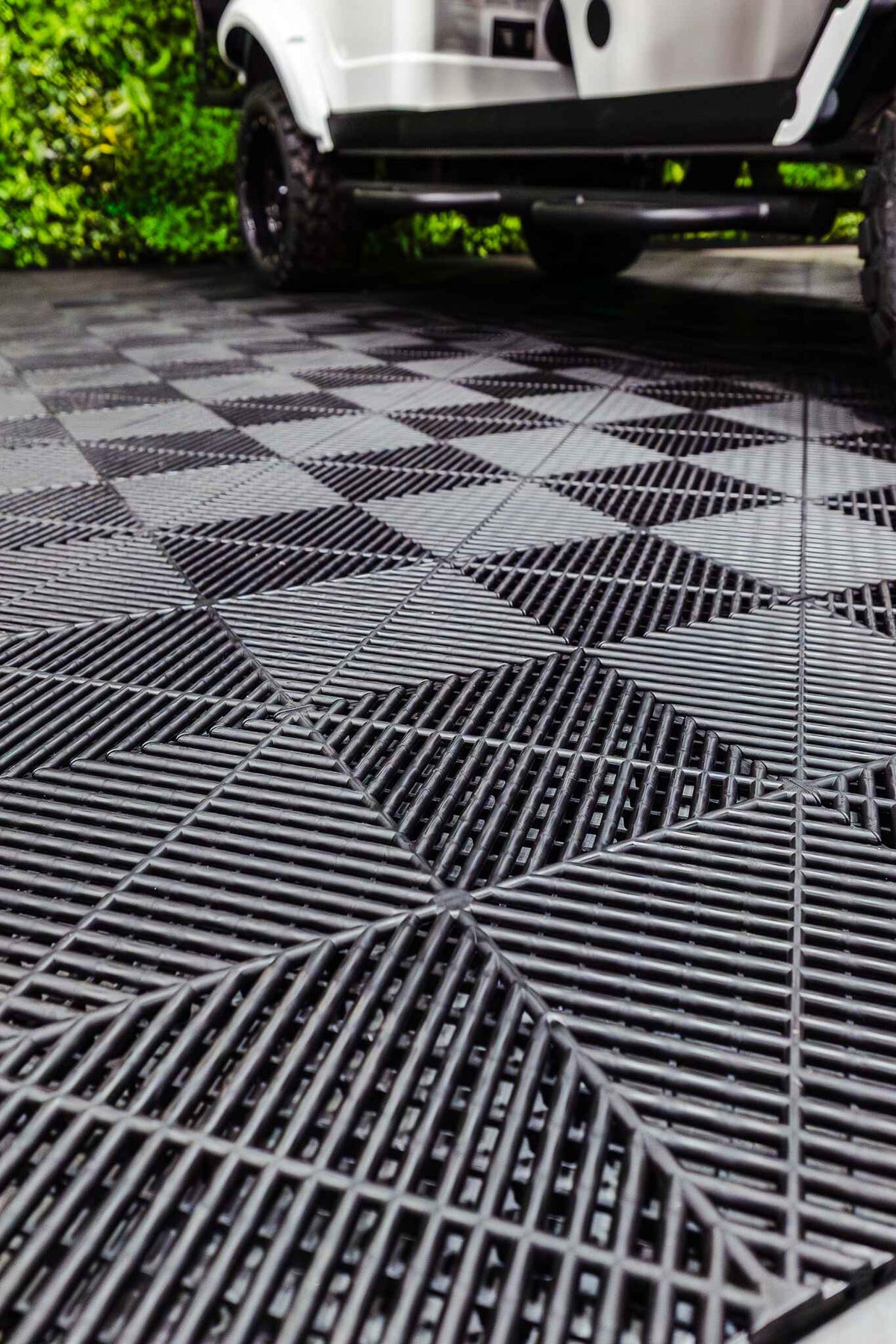 Interlocking Products 15.75" x 15.75" Interlocking Tiles