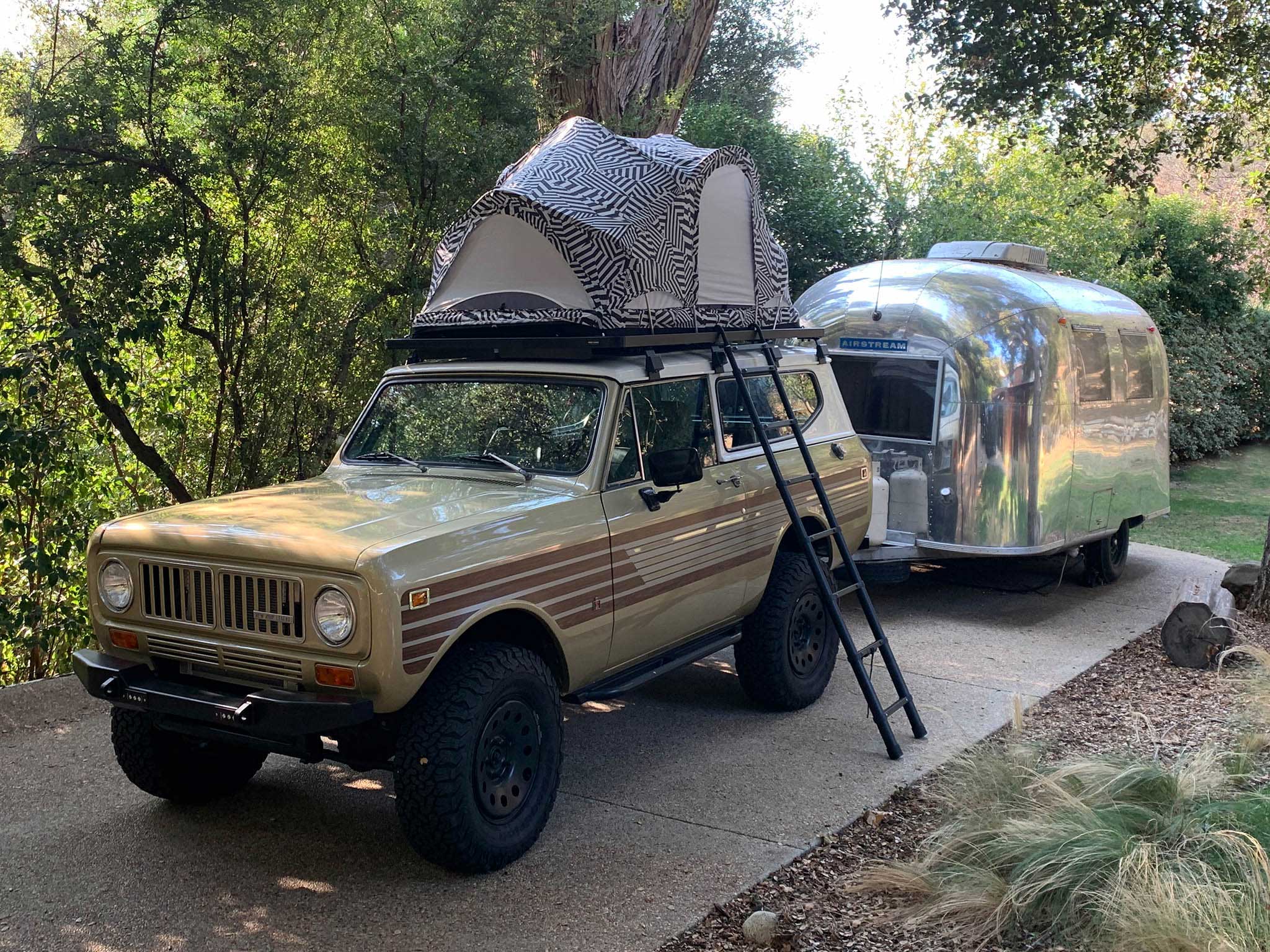 C6 OUTDOOR REV LADDER