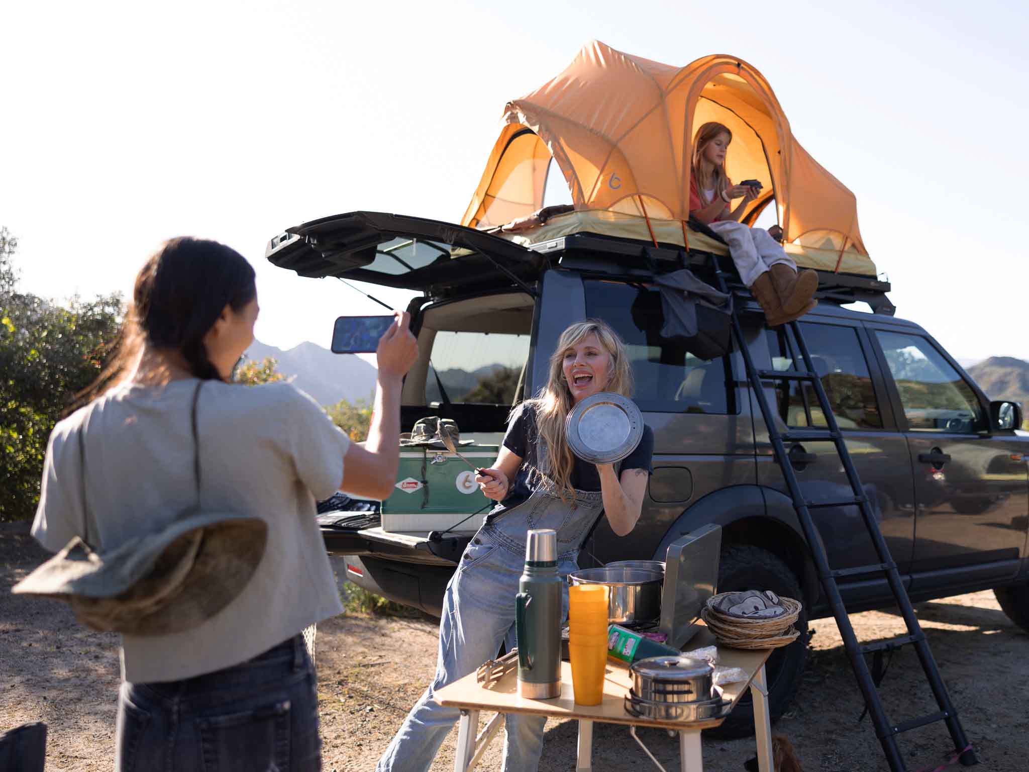 C6 OUTDOOR REV RACK TENT