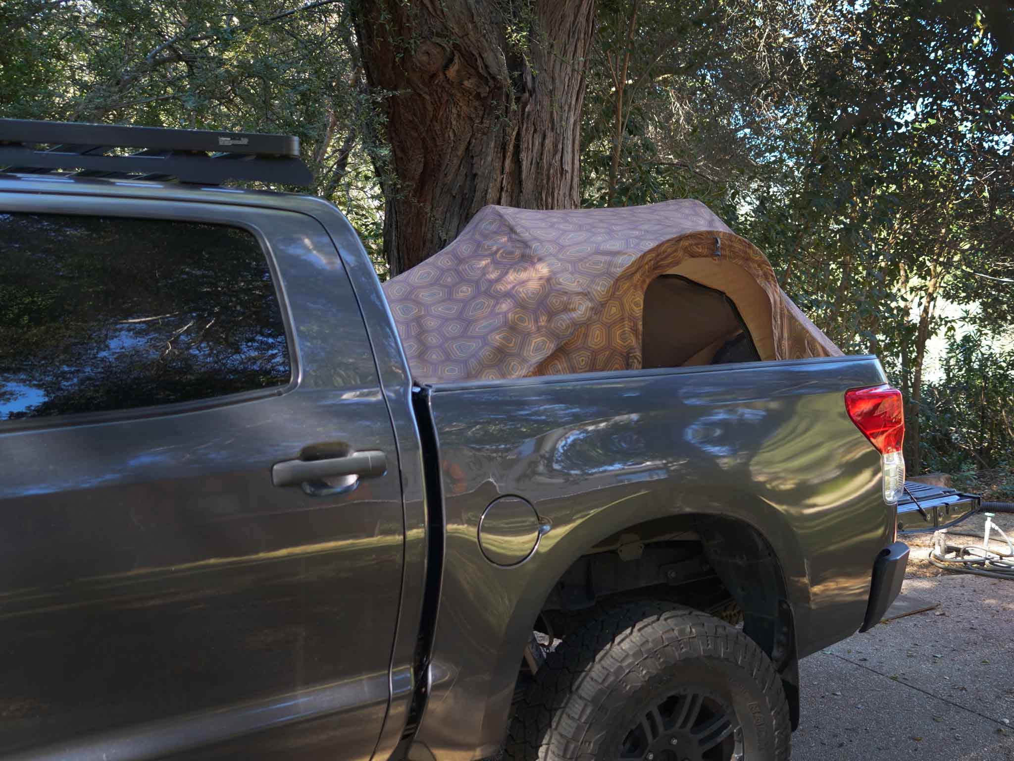 C6 OUTDOOR REV PICK-UP TRUCK TENT (shellter)