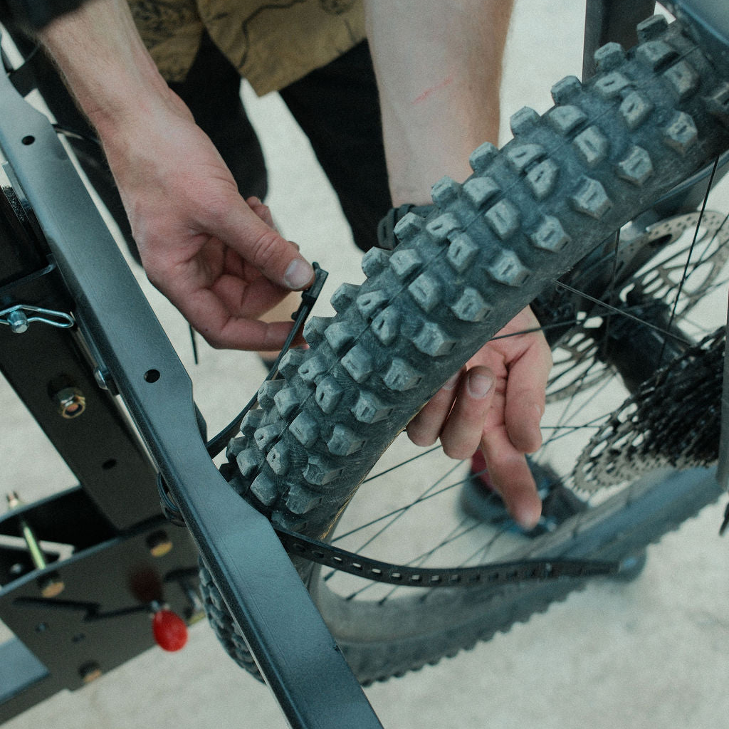 Chuck Rack Vertical Bike Hitch Rack (4-6)