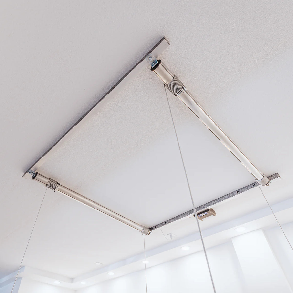 Auxx-Lift Storage Lift, 600 lbs