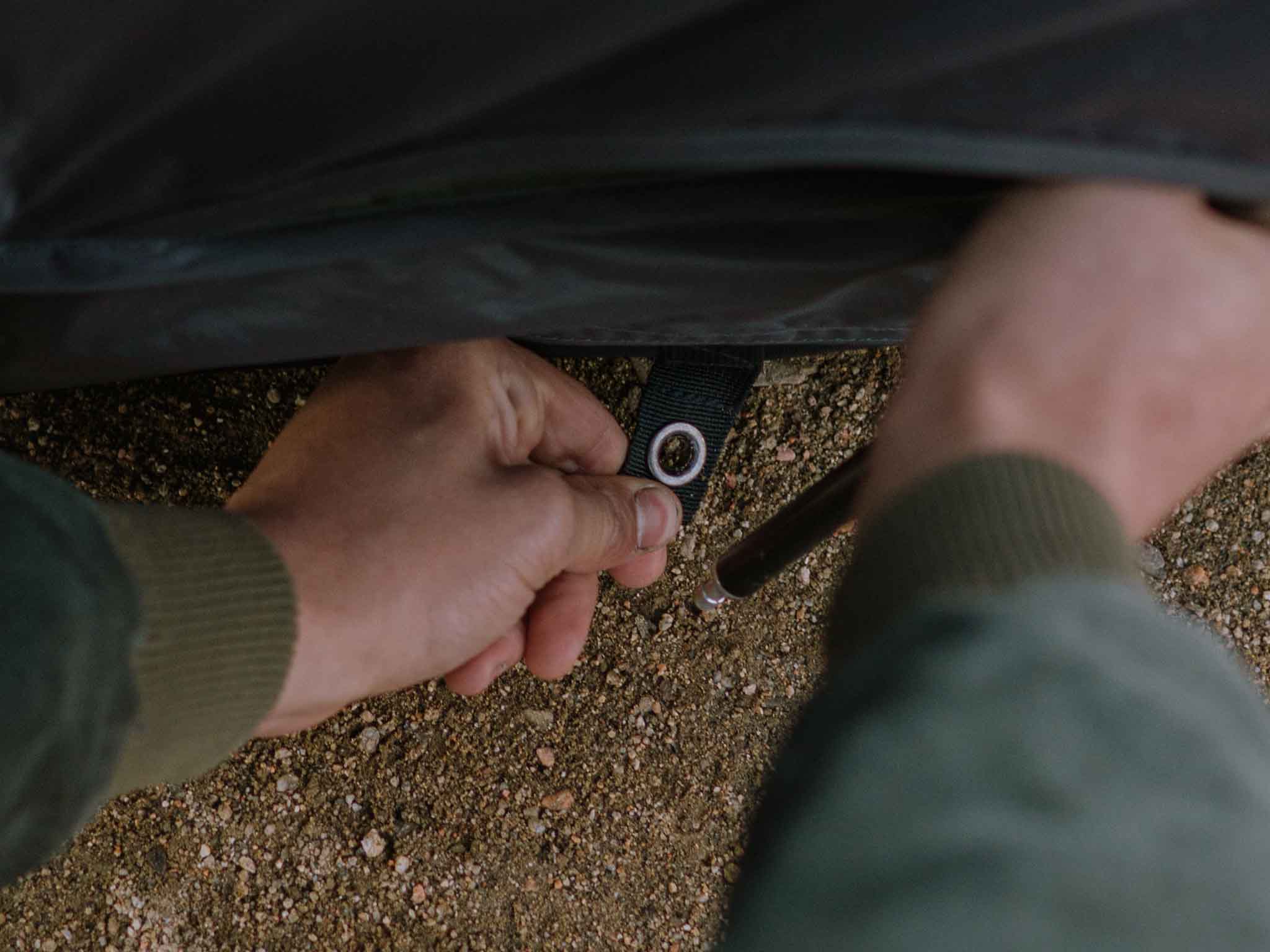 C6 OUTDOOR REV TENT (shellter)